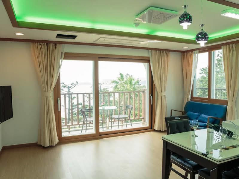 The Bay Jeju Resort 西归浦市 外观 照片