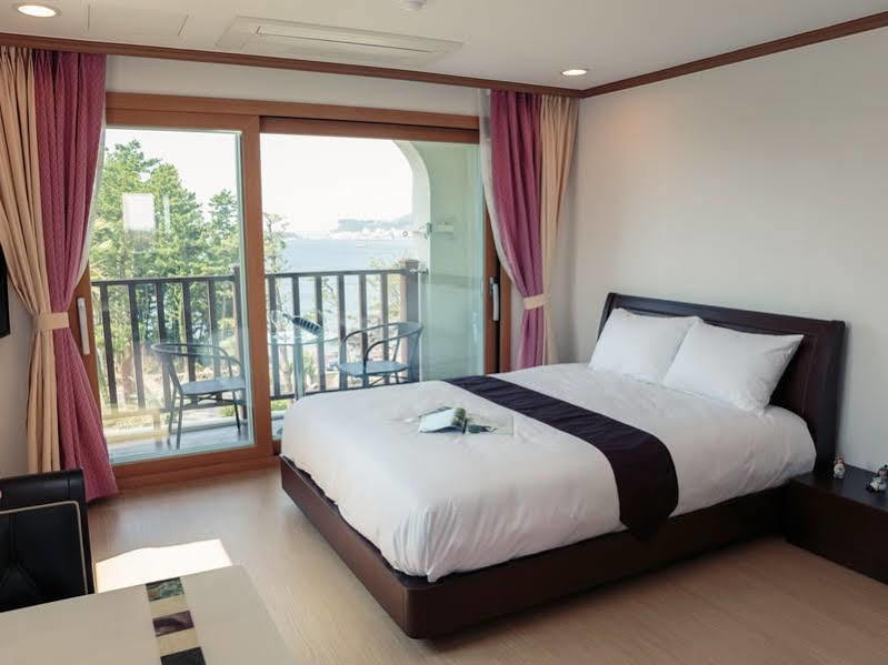 The Bay Jeju Resort 西归浦市 外观 照片